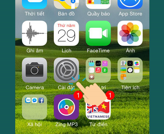 Bước 1: Đầu tiên bấm vào Cài đặt trên màn hình chính.